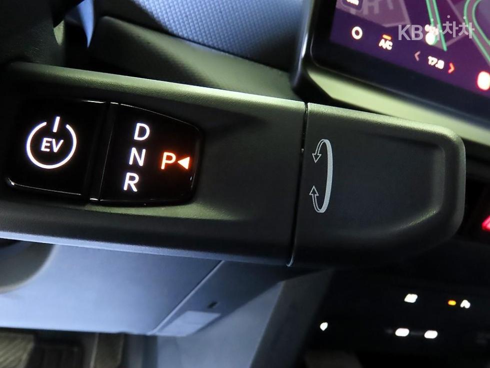 Kia PV5 — miniaturë 12