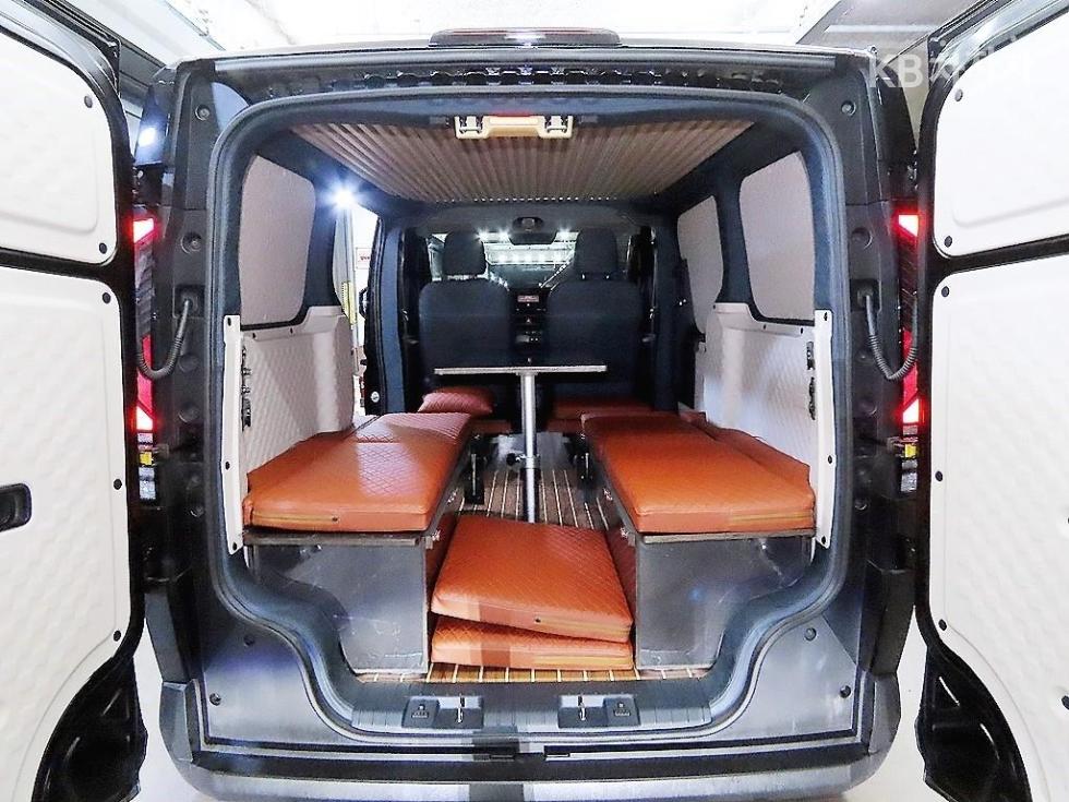 Kia PV5 — miniaturë 15