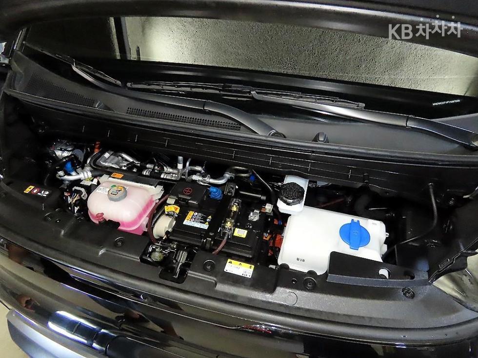 Kia PV5 — miniaturë 19