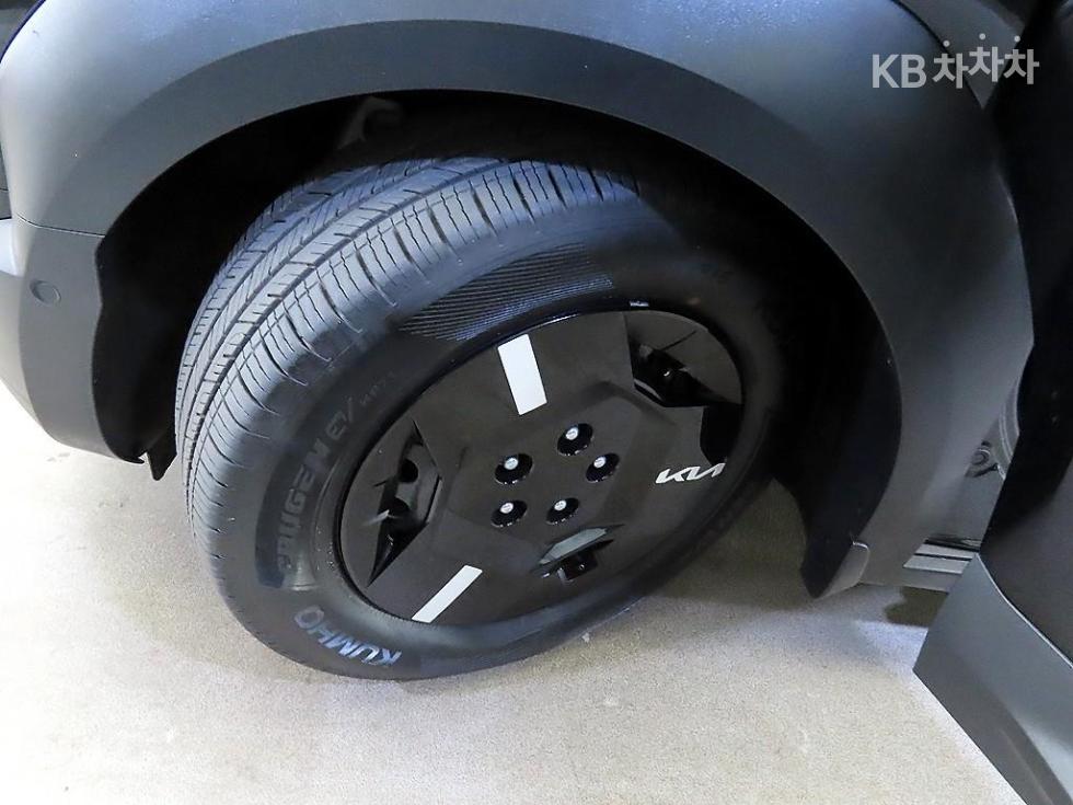 Kia PV5 — miniaturë 20