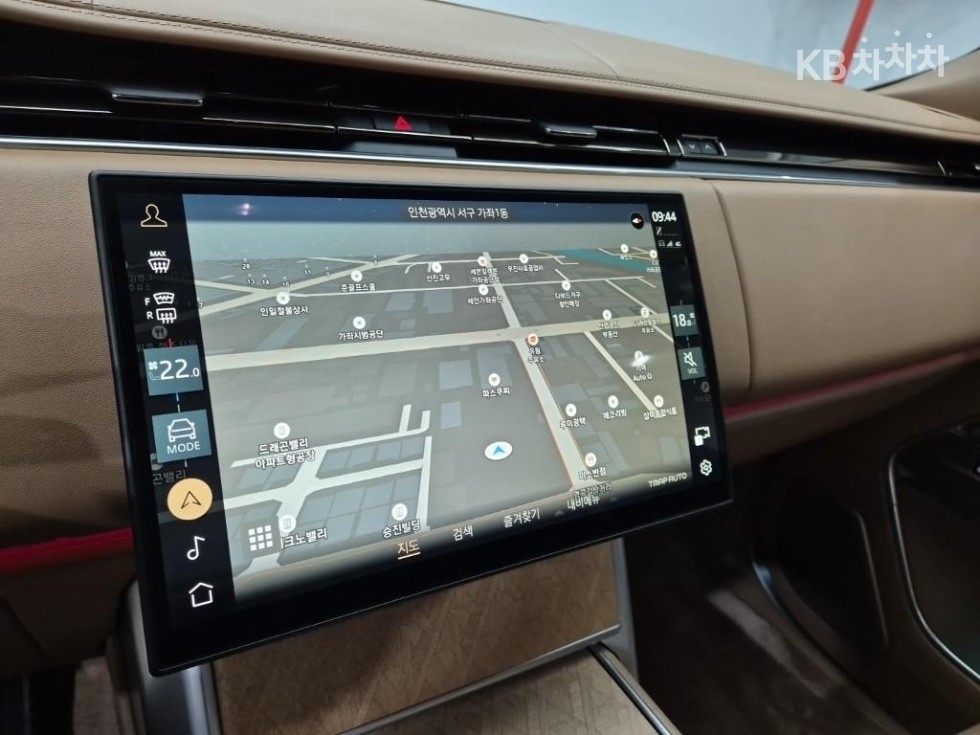 Land Rover Range Rover — miniaturë 12