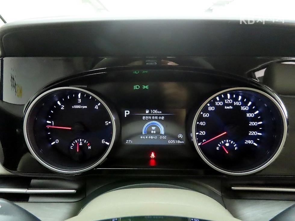 Kia Carnival — miniaturë 6