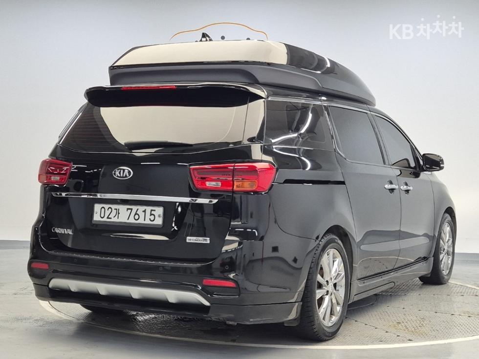 Kia Carnival — miniaturë 3