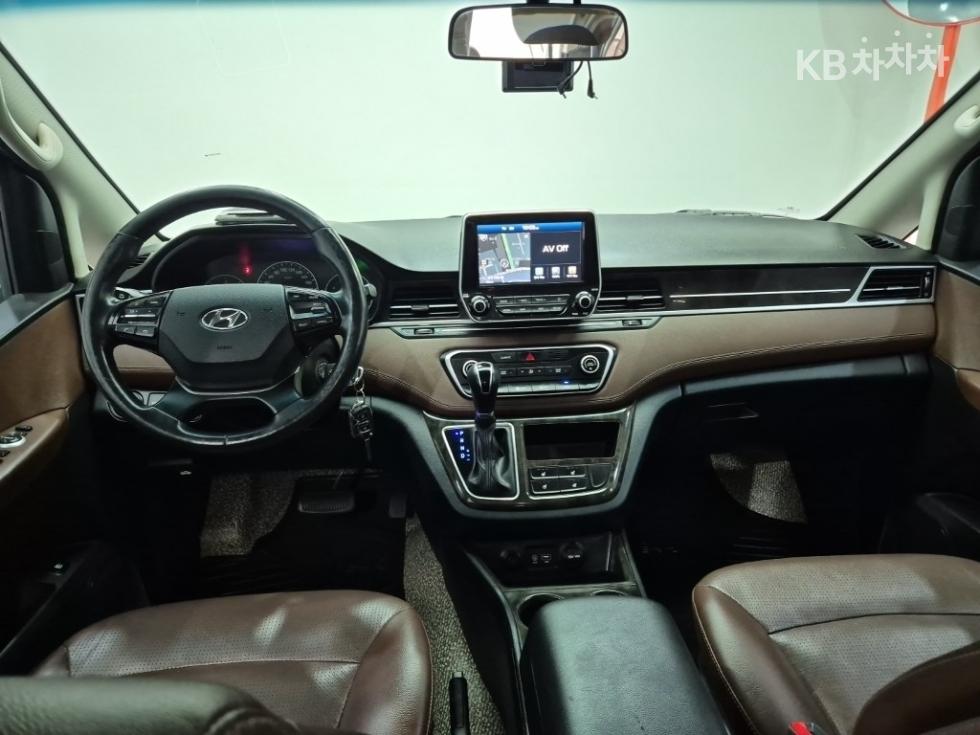 Hyundai Starex — miniaturë 7