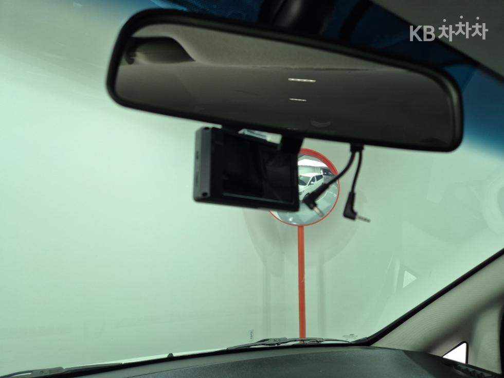 Hyundai Starex — miniaturë 16