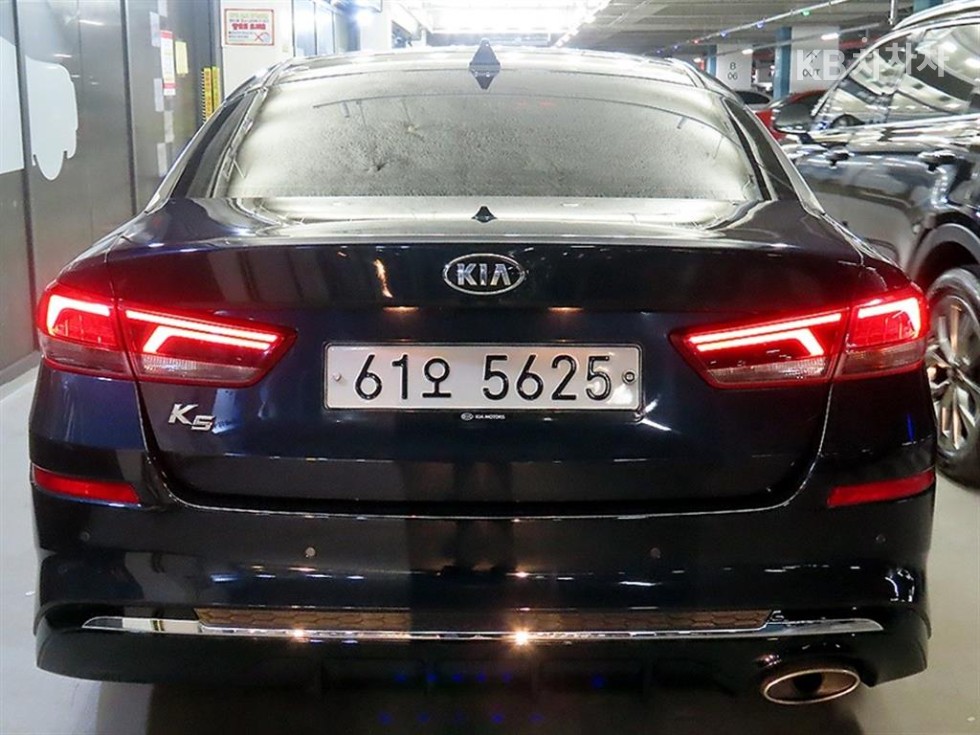 2018 Kia K5 2 photo