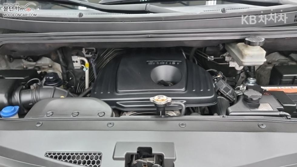 Hyundai Starex — miniaturë 8