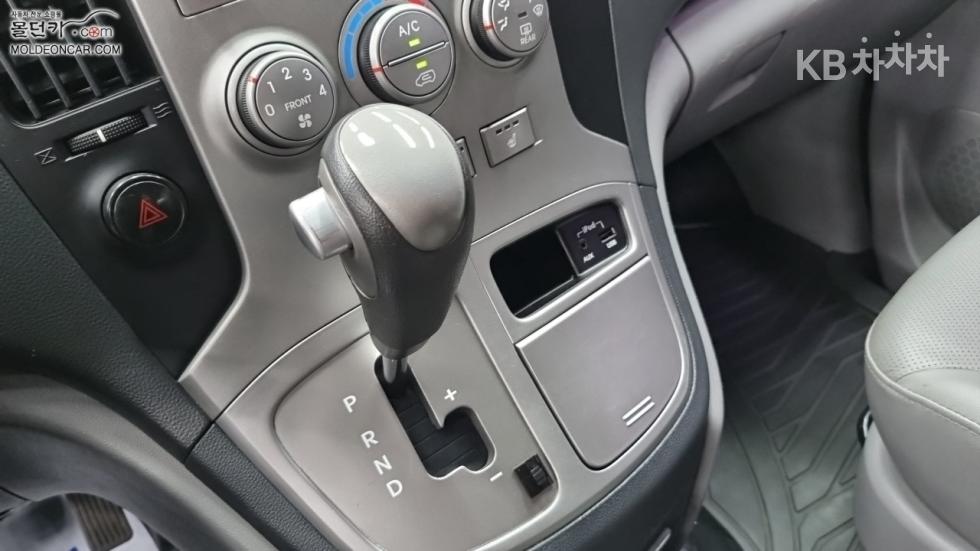 Hyundai Starex — miniaturë 12