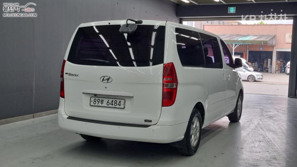 Hyundai Starex — miniaturë 2