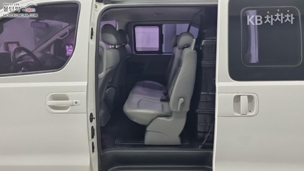 Hyundai Starex — miniaturë 10