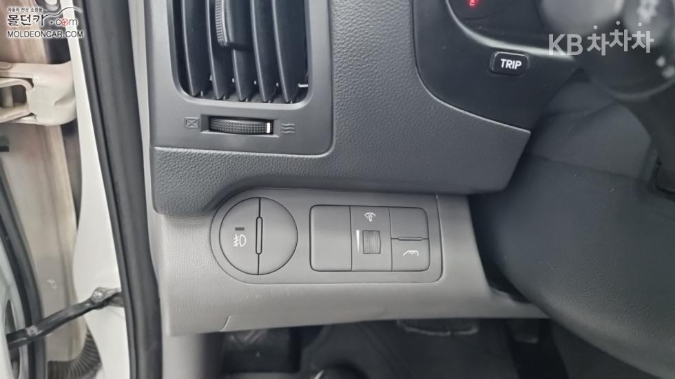 Hyundai Starex — miniaturë 15