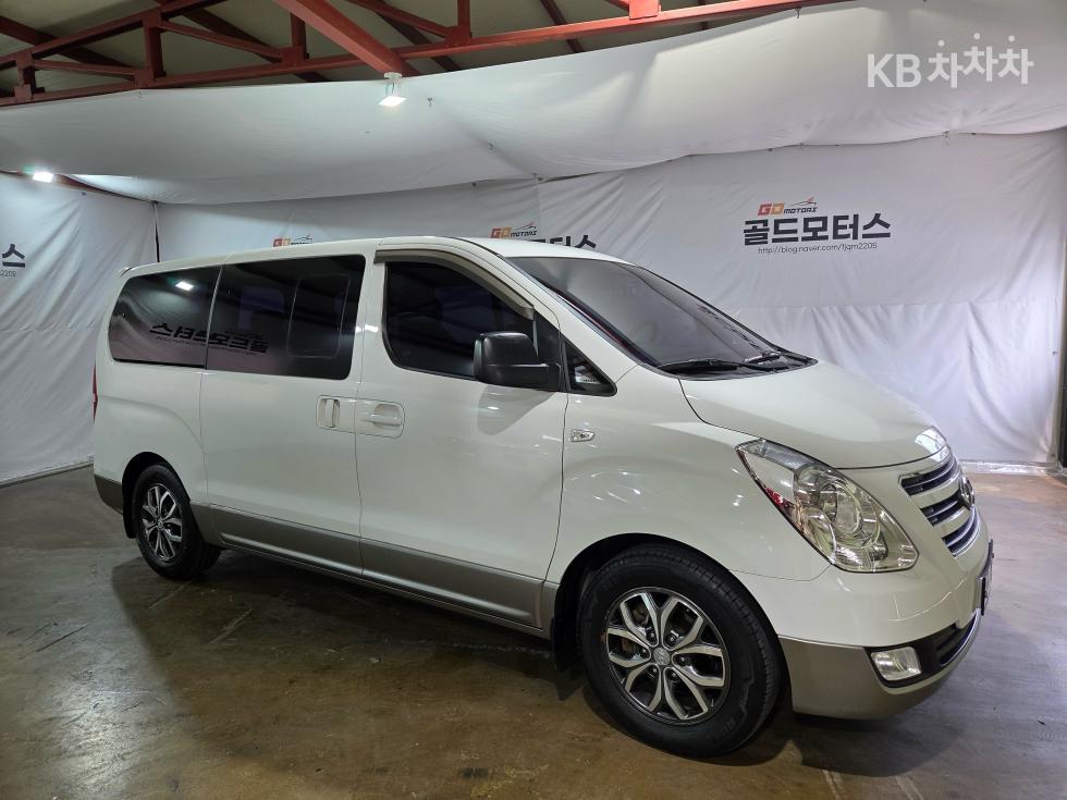 Hyundai Starex — miniaturë 3
