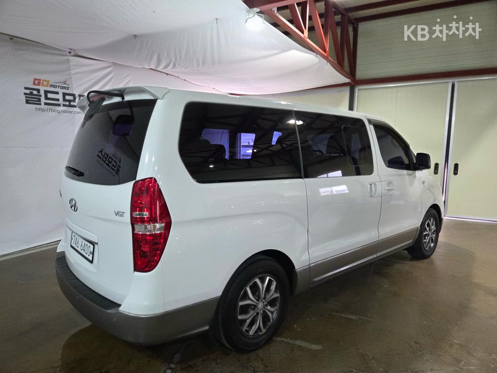 Hyundai Starex — miniaturë 7
