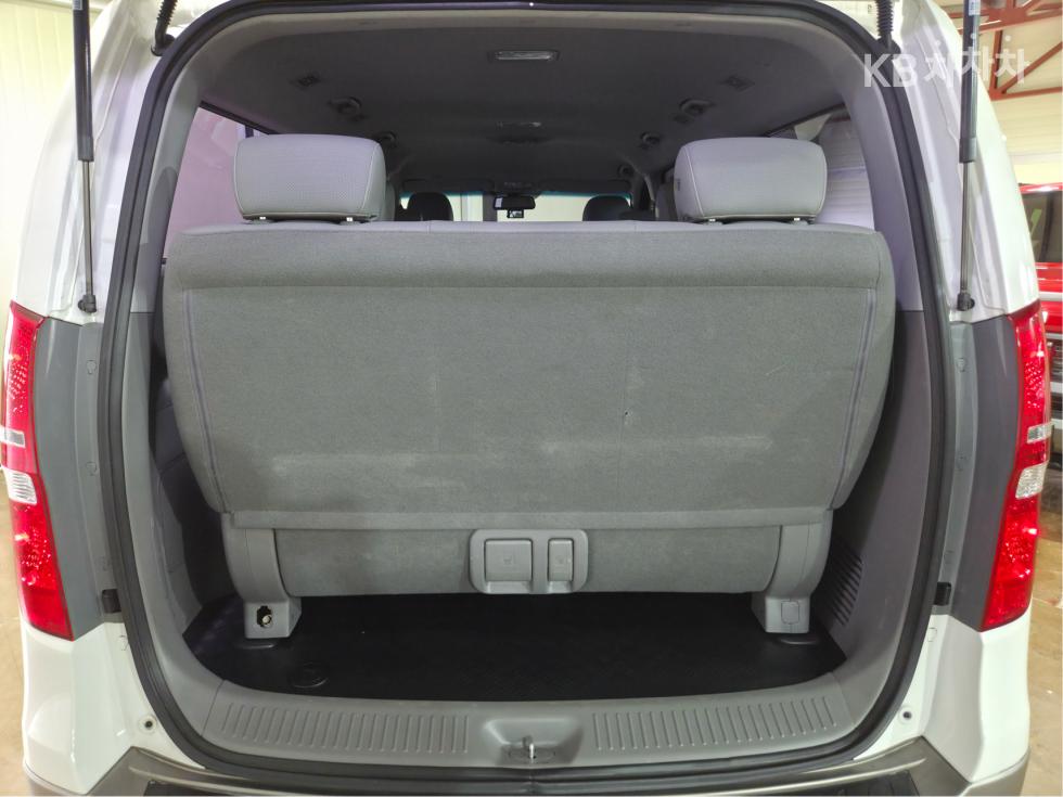 Hyundai Starex — miniaturë 9