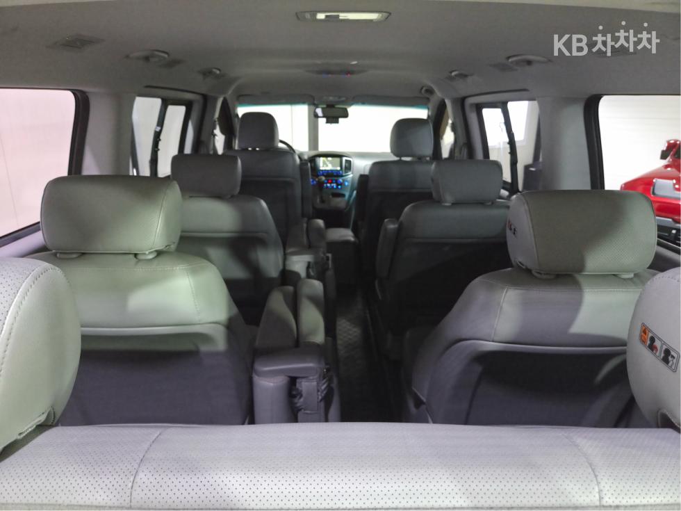 Hyundai Starex — miniaturë 10