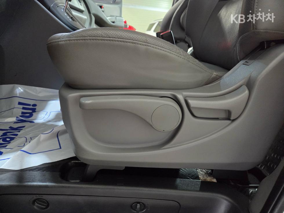 Hyundai Starex — miniaturë 15