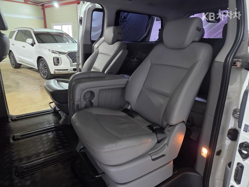 Hyundai Starex — miniaturë 16