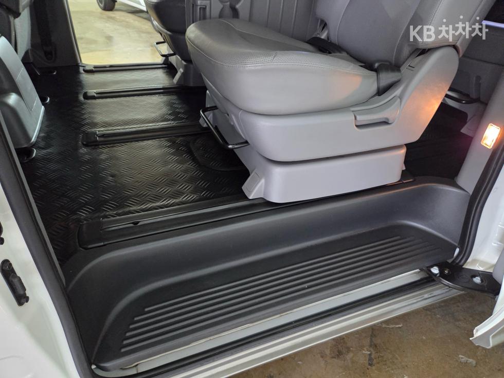 Hyundai Starex — miniaturë 17