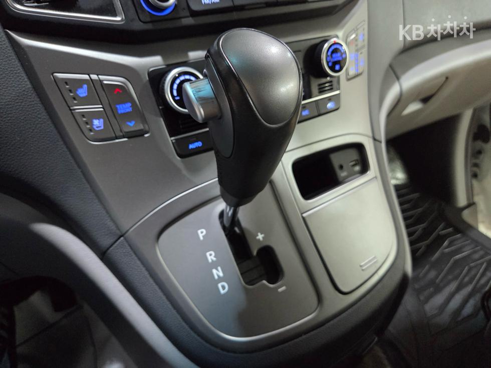 Hyundai Starex — miniaturë 20