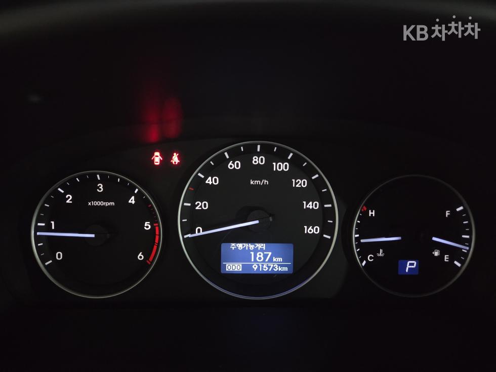 Hyundai Starex — miniaturë 24