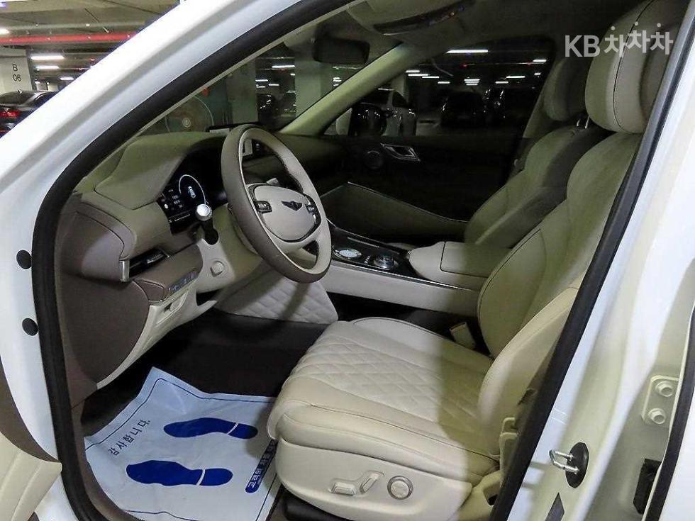 2022 Genesis GV80 photo