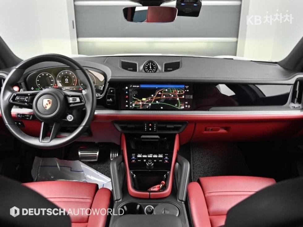 2024 Porsche (9Y0) photo