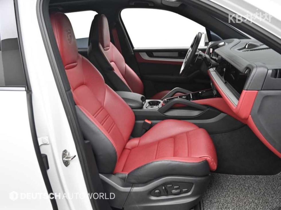 Porsche Cayenne — miniaturë 10
