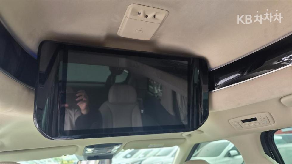 Kia Carnival — miniaturë 13