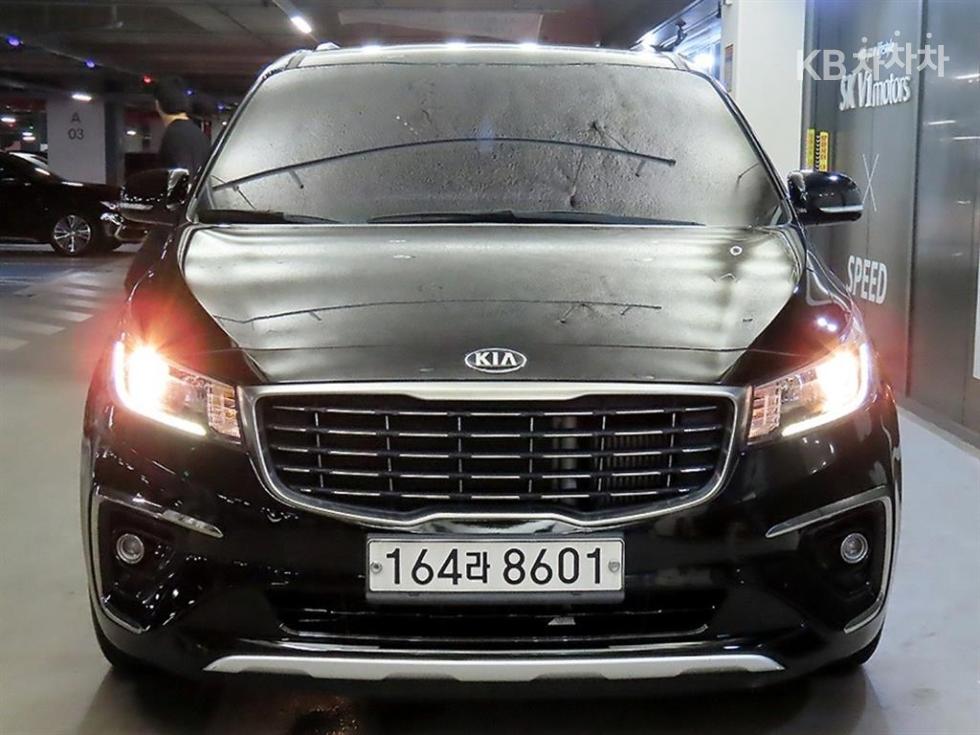 Kia Carnival — miniaturë 2
