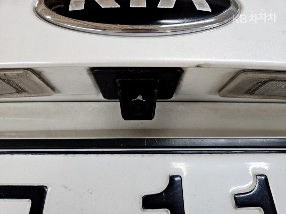 Kia K5 — miniaturë 8