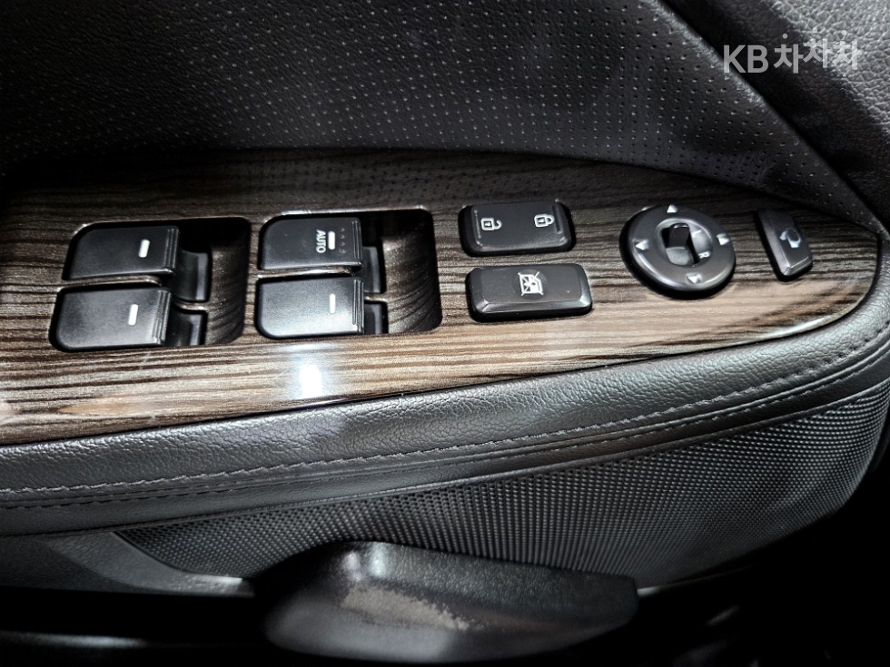 Kia K5 — miniaturë 25