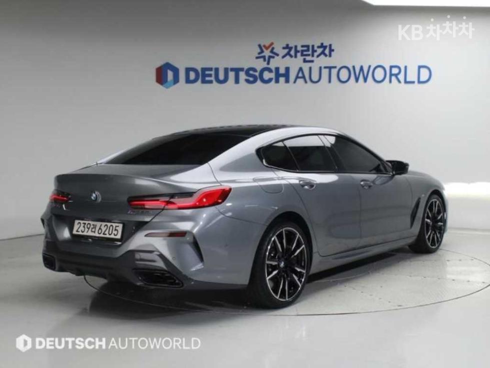 2025 BMW BMW 8 (G15) photo