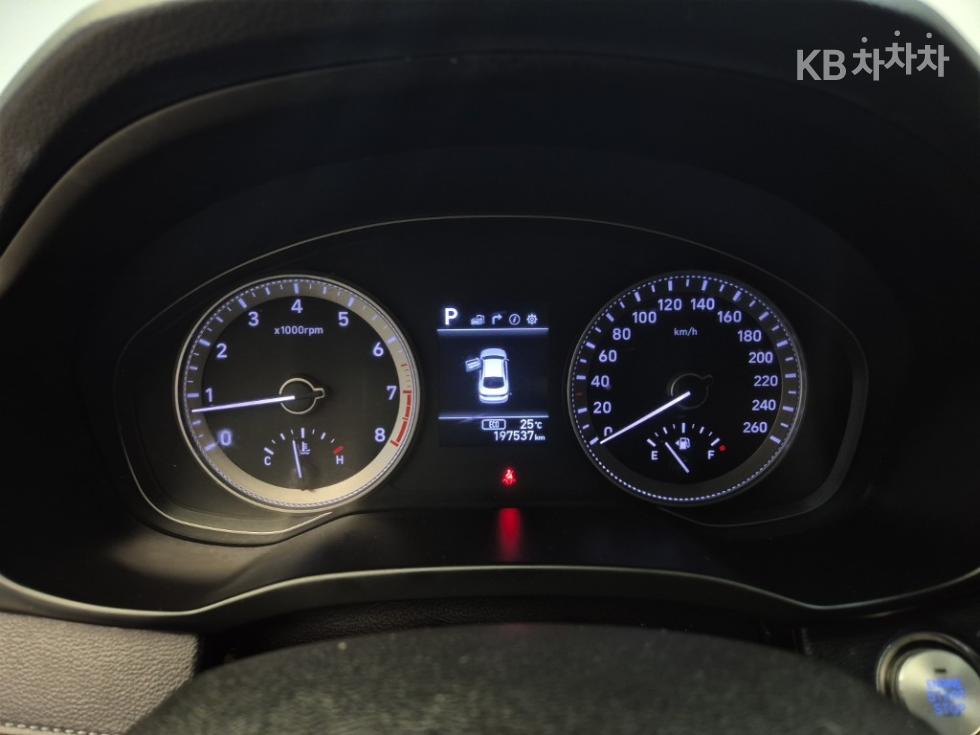 Hyundai Grandeur — miniaturë 6
