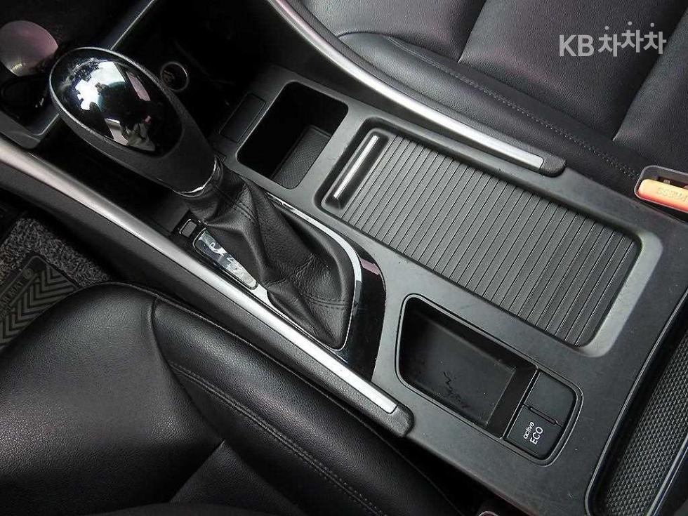 Hyundai Sonata — miniaturë 17