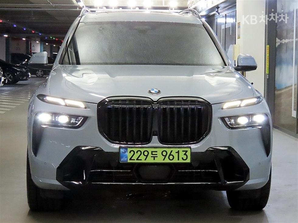 BMW X7 — miniaturë 2