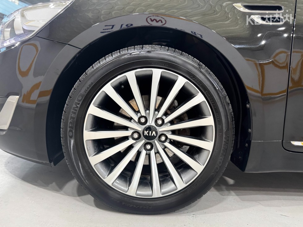 Kia K7 — miniaturë 5