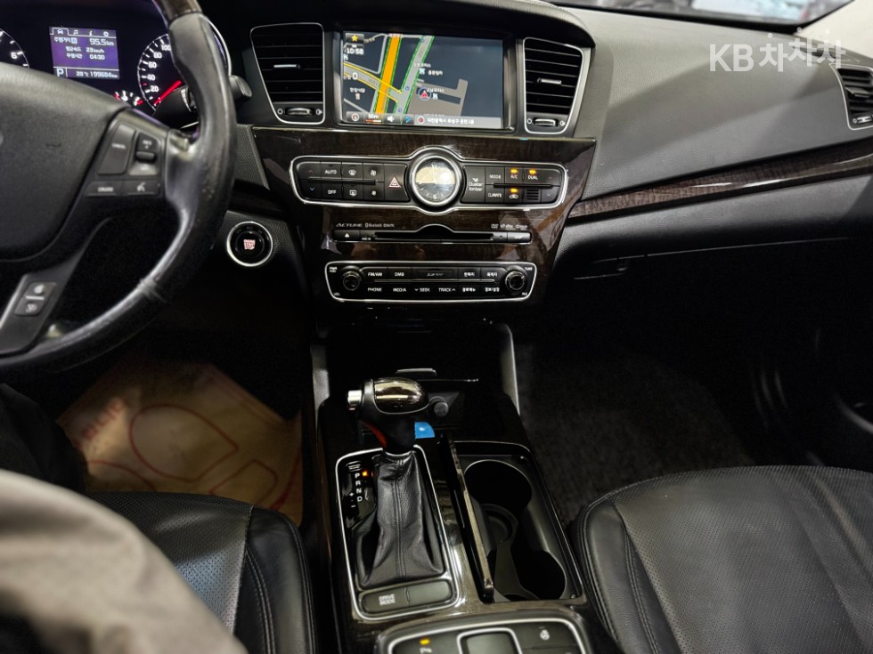 Kia K7 — miniaturë 13