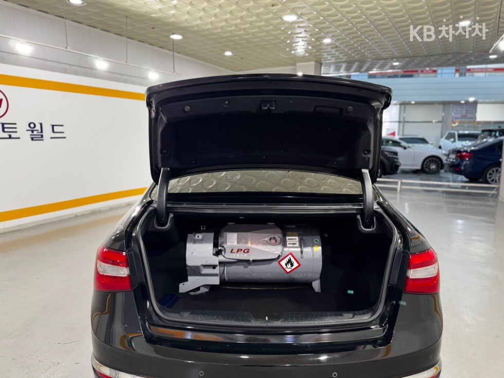 Kia K7 — miniaturë 18