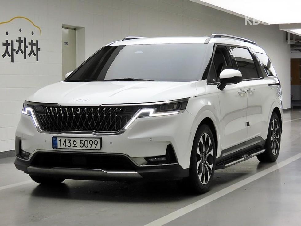 Kia Carnival — miniaturë 2