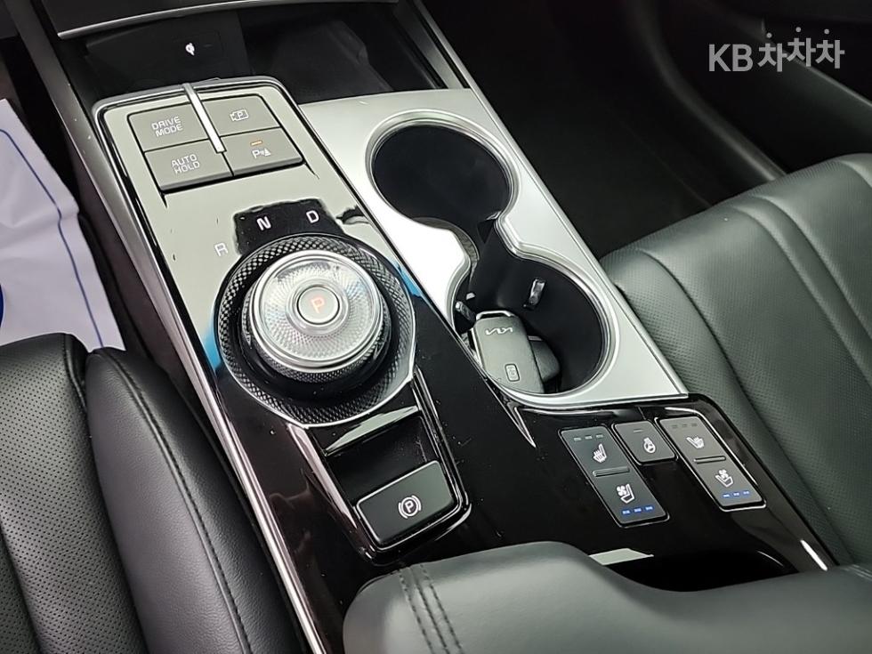 Kia K8 — miniaturë 8