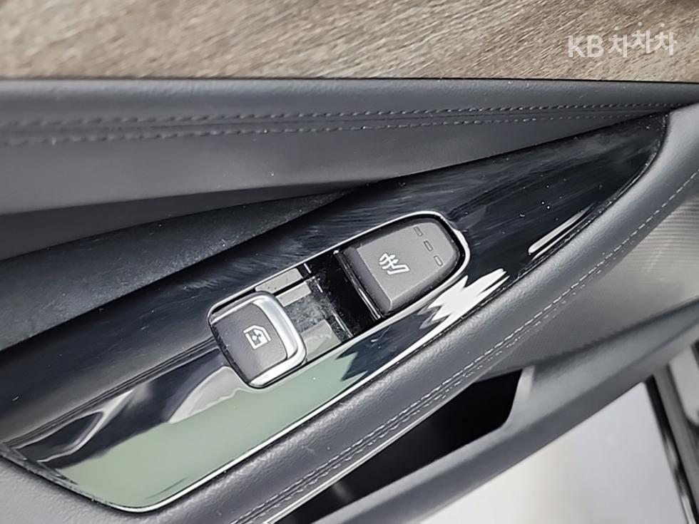 Kia K8 — miniaturë 14