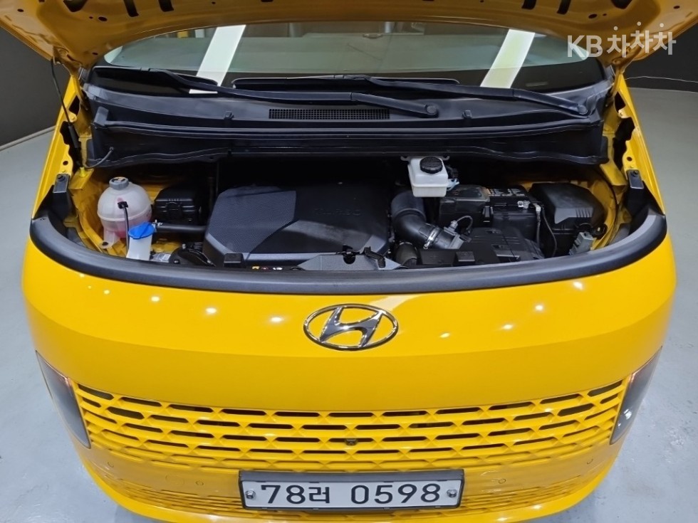 Hyundai Staria — miniaturë 8