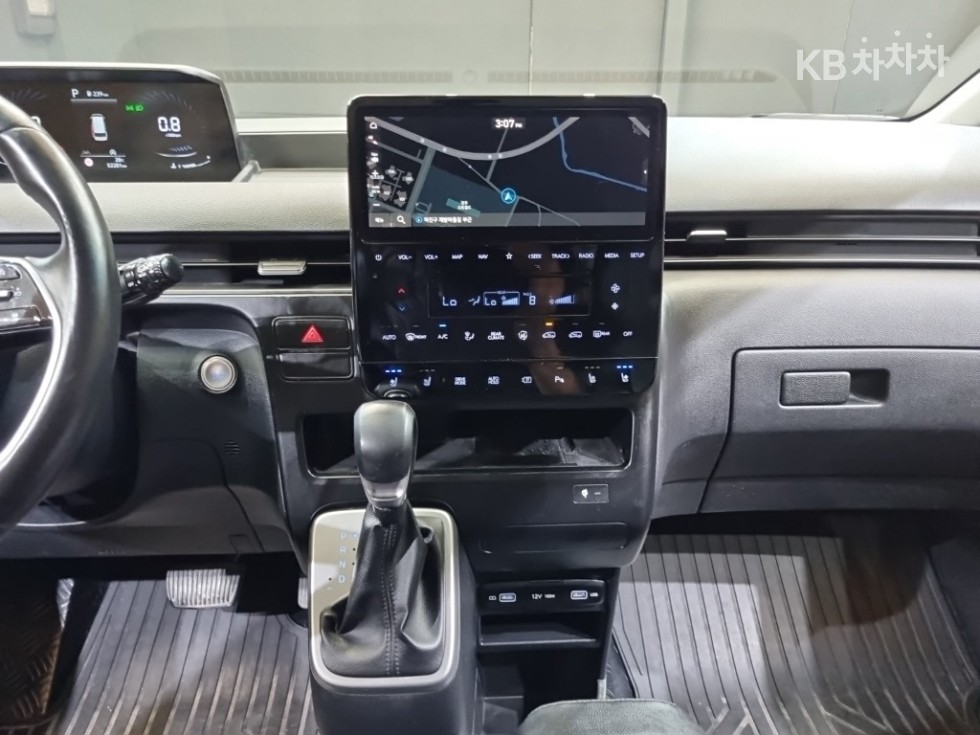 Hyundai Staria — miniaturë 10