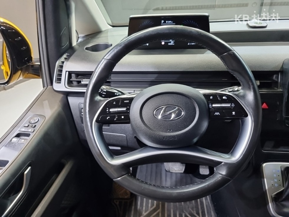 Hyundai Staria — miniaturë 11