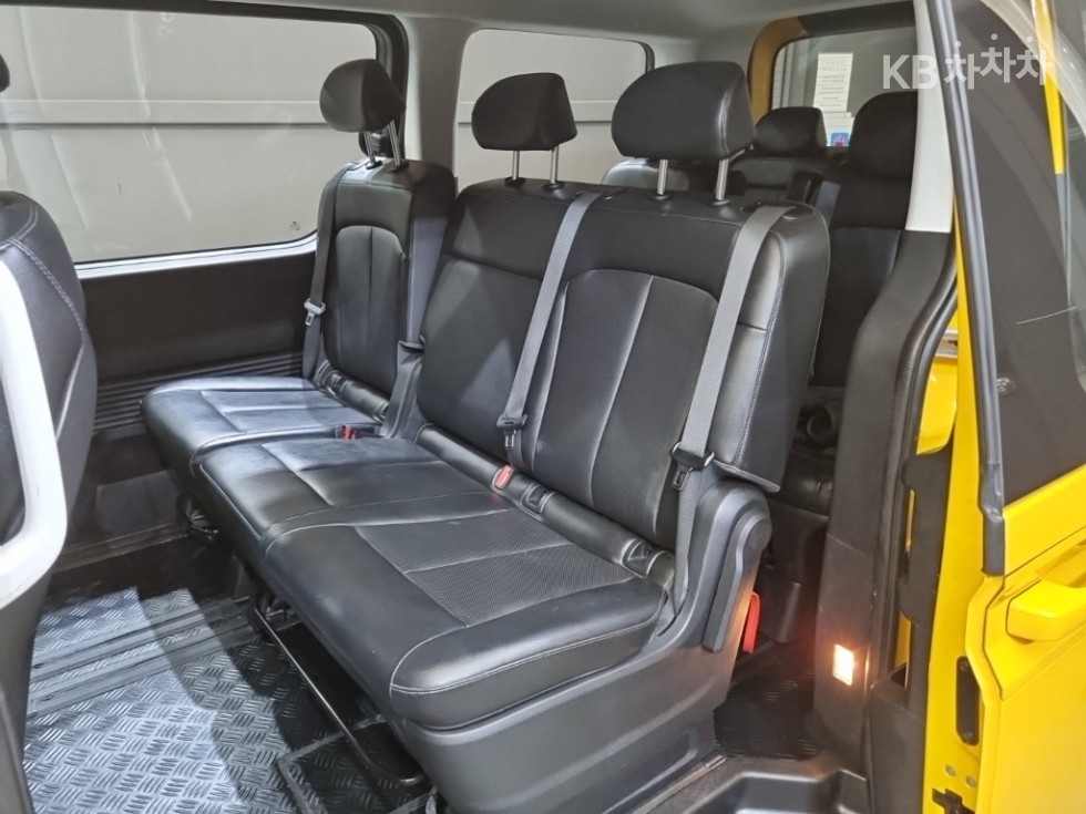 Hyundai Staria — miniaturë 17