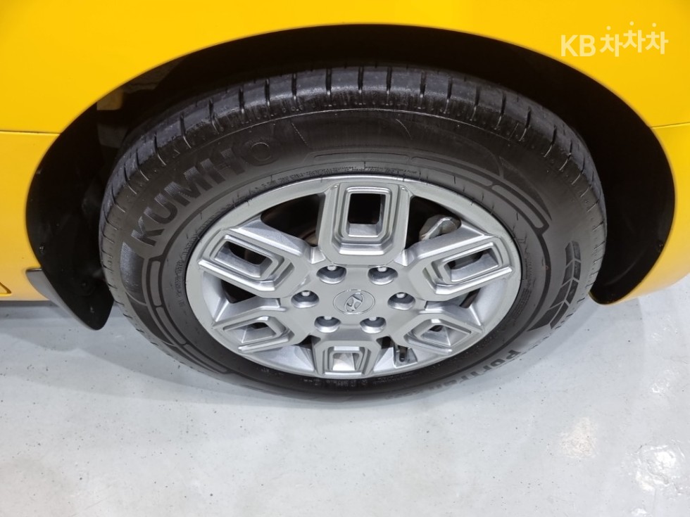 Hyundai Staria — miniaturë 24