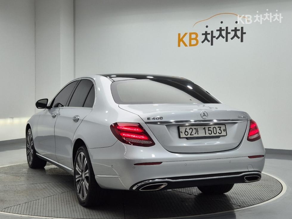 Mercedes-Benz E-klasse — miniaturë 2