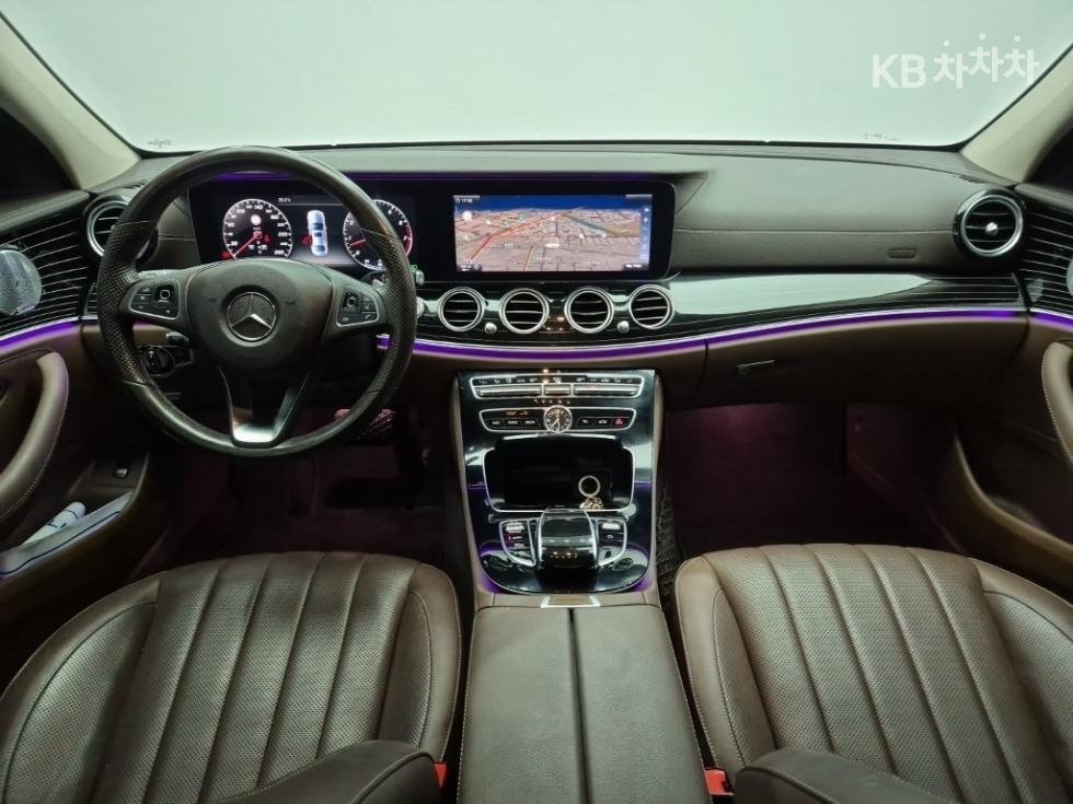 Mercedes-Benz E-klasse — miniaturë 7