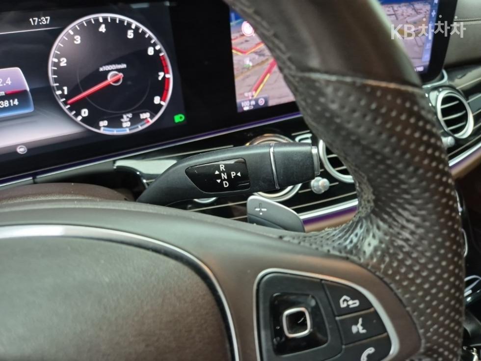 Mercedes-Benz E-klasse — miniaturë 8