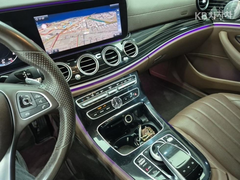 Mercedes-Benz E-klasse — miniaturë 10